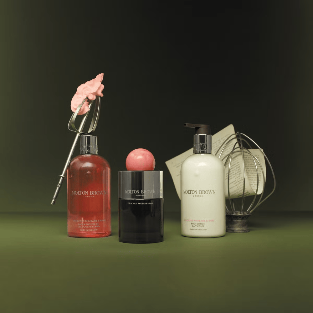 Molton Brown Skin Care Molton Brown Rhubarb & Rose Fine Liquid Hand Wash (300ml)