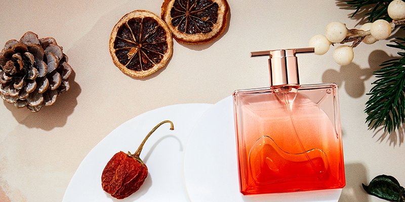 Holiday Perfume Gift Guide: A Scent for Every Loved One
