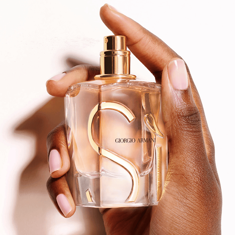 Armani Women's Perfume Armani Si Eau de Parfum Women's Gift Set (50ml + 10ml)