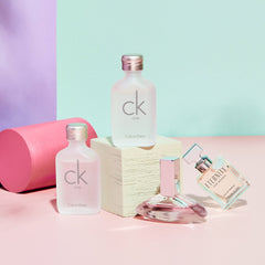Calvin Klein Unisex Perfume Calvin Klein CK One Eau de Toilette Unisex Perfume Gift Set Spray (50ml) with Body Wash