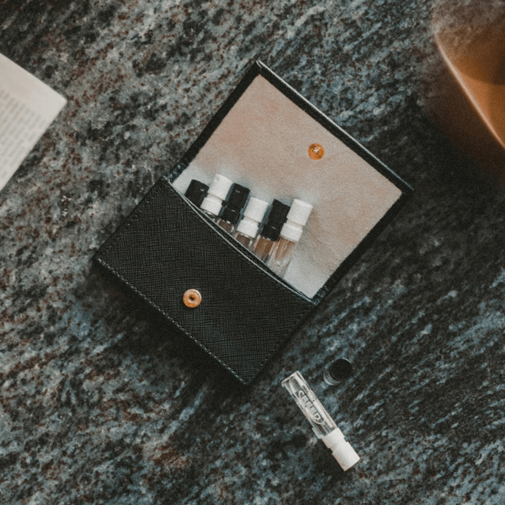 Creed Men's Aftershave Creed Leather Sample Wallet Gift Set (8 x 1.7ml)