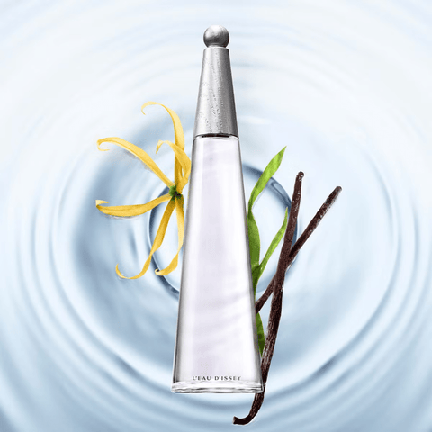 Issey Miyake Women's Perfume Issey Miyake L'Eau d'Issey Pour Femme Eau de Parfum Intense Women's Perfume Spray (30ml, 50ml, 100ml)