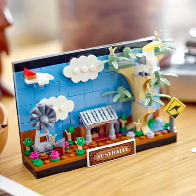 LEGO LEGO LEGO Creator Australia Postcard (40651)
