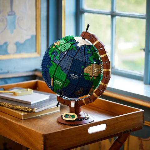 LEGO LEGO LEGO Ideas - The Globe (21332)