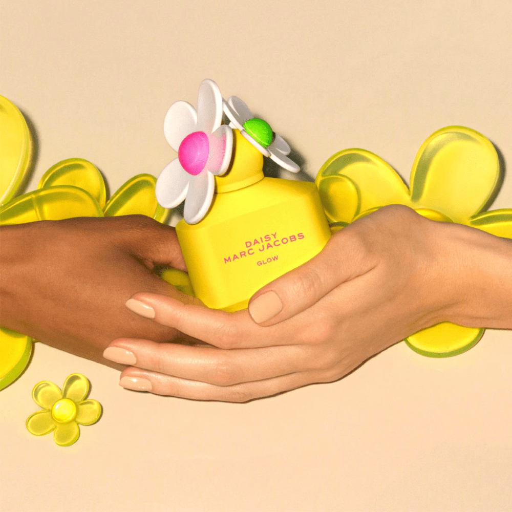 Marc Jacobs Women's Perfume Marc Jacobs Daisy Glow Eau de Toilette Women's Perfume Spray (50ml)