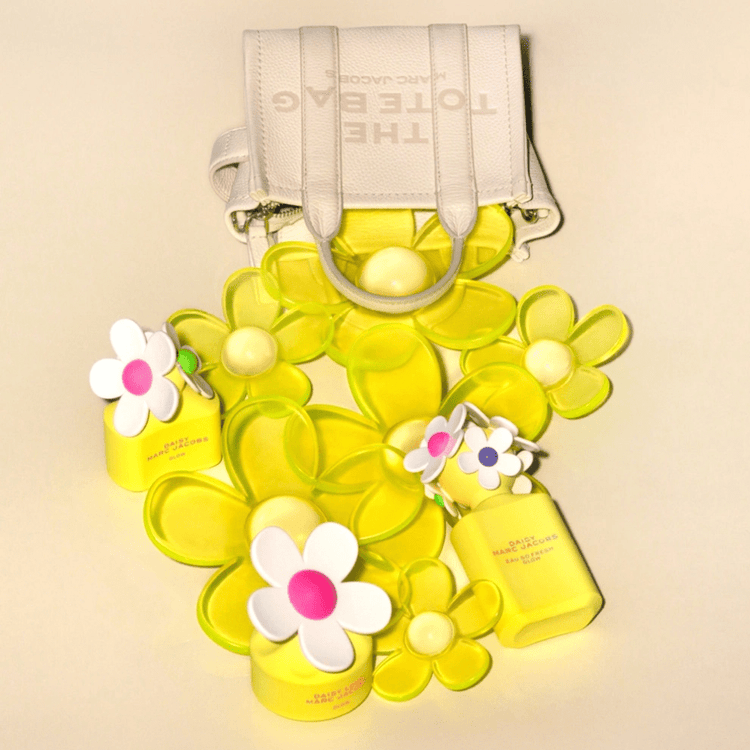 Marc Jacobs Women's Perfume Marc Jacobs Daisy Love Glow Eau de Toilette Women's Perfume Spray (50ml)