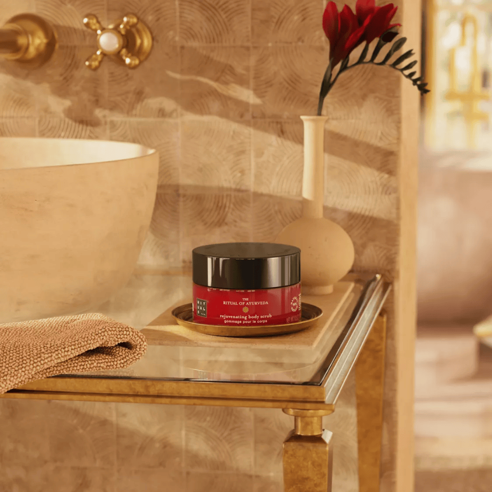 Rituals Skin Care Rituals The Ritual of Ayurveda Rejuvenating Pink Salt Scrub (300g)